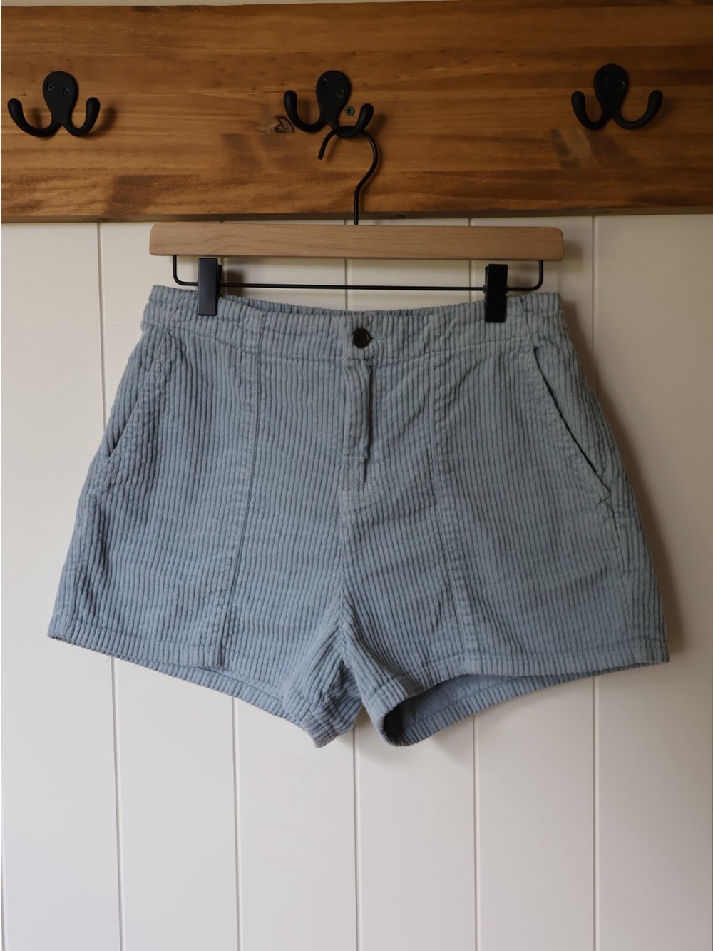 RVCA Daylight Blue High-Waist Corduroy Shorts Sz M Coronet Blue Surf Skateboard